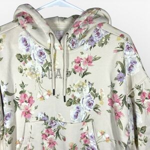 Gap × LoveShackFancy Floral Cropped Logo Hoodie in Ivory Floral Sweatshirt XXS